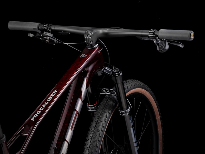 BICICLETA TREK PROCALIBER 9.7 AXS CARBON RED SMOKE ML [3]