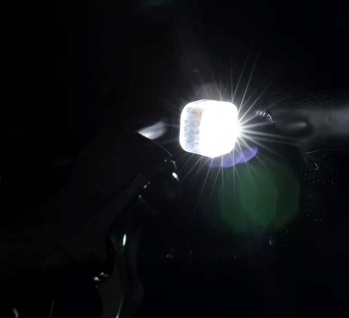 Far Led Bicicleta Gaciron W07W, Putere 20 Lumeni, Incarcare USB, Baterie 200 mAh, 6 moduri iluminare, Impermeabilitate IPX4 [5]