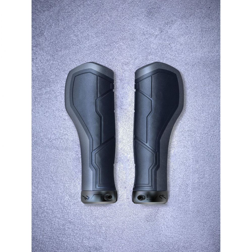 MANSOANE CUBE NATURAL GRIPS ALL TERRAIN BLACK GREY S [1]