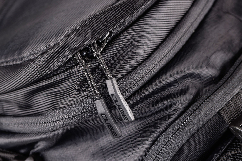 SNUR FERMOAR CUBE ZIPPER PULLER BLACK Large [2]