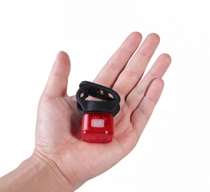 Stop Led Bicicleta Gaciron W07R, Putere 15 Lumeni, Incarcare USB, Baterie 200 mAh, 4 moduri iluminare, Impermeabilitate IPX4 [6]