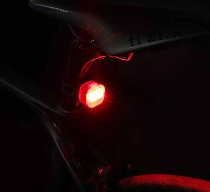 Stop Led Bicicleta Gaciron W07R, Putere 15 Lumeni, Incarcare USB, Baterie 200 mAh, 4 moduri iluminare, Impermeabilitate IPX4 [5]