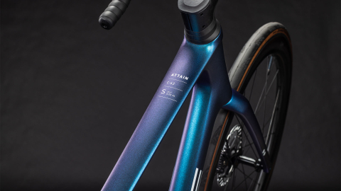 BICICLETA CUBE ATTAIN C:62 SLT SHIFTMINT WHITE 2026 56 cm [1]