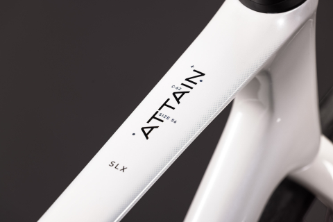 BICICLETA CUBE ATTAIN C:62 SLX METALLICWHITE BLACK 2027 62 cm [2]