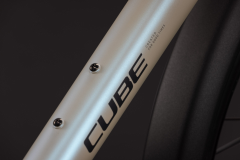 BICICLETA CUBE EDITOR ONE FE TRAPEZE GLINTSAND BLACK 2027 46 cm [2]