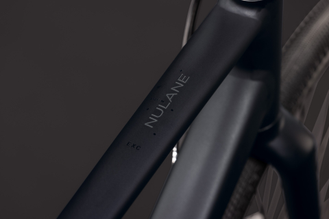BICICLETA CUBE NULANE DELUXE EXC GREY CHROME 2027 M [1]