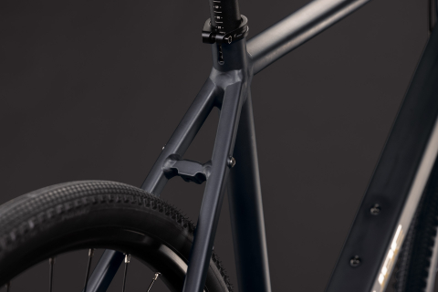 BICICLETA CUBE NULANE DELUXE EXC GREY CHROME 2027 M [2]
