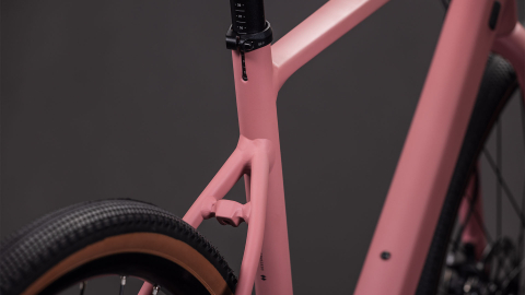 BICICLETA CUBE NUROAD ONE RUBY PUCE 2026 M [2]