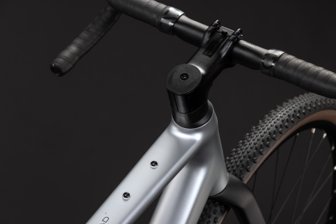 BICICLETA CUBE NUROAD SLX SPACESHIP CMY 2027 XL [2]