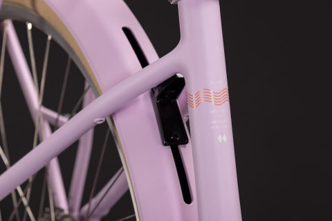 BICICLETA ELECTRICA CUBE ARUBA HYBRID 600 EASY ENTRY COTTONCANDY CREME 2027 cadru 42cm - roti 26 [3]