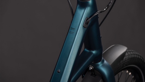 BICICLETA ELECTRICA CUBE COMPACT HYBRID 545 ROYALGREEN BLACK 2026 One Size [1]