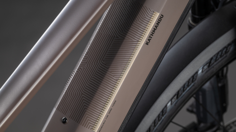 BICICLETA ELECTRICA CUBE KATHMANDU HYBRID EXC 800 TRAPEZE CEDAR CHROME 2026 54 cm [2]