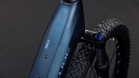 BICICLETA ELECTRICA CUBE REACTION HYBRID PERFORMANCE 600 EASY ENTRY INDIGOBLUE REFLEX 2026 cadru L (20") - roti 29 [1]
