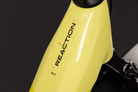 BICICLETA ELECTRICA CUBE REACTION HYBRID RACE 800 FE EASY ENTRY BANANASPLIT BLACK 2027 L [2]