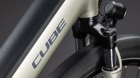 BICICLETA ELECTRICA CUBE SUPREME RT HYBRID COMFORT EXC 600 EASY ENTRY CHAMPAGNE GREY 2026 46 cm [2]
