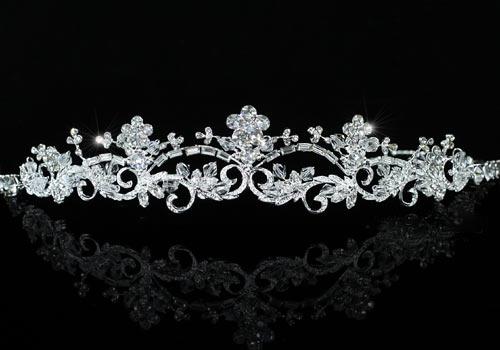 Tiara Borealy Elegant White Floral [3]