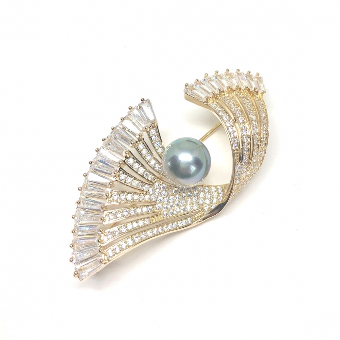 Brosa Golden Fan [2]