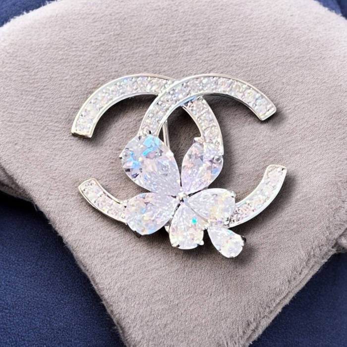 Cadou 8 martie Brosa Donna Coco [4]