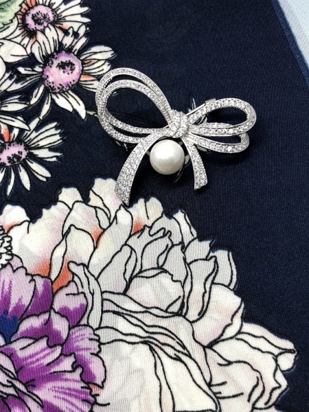 Brosa Funda Coco by Borealy & Esarfa Flowers by Borealy [5]