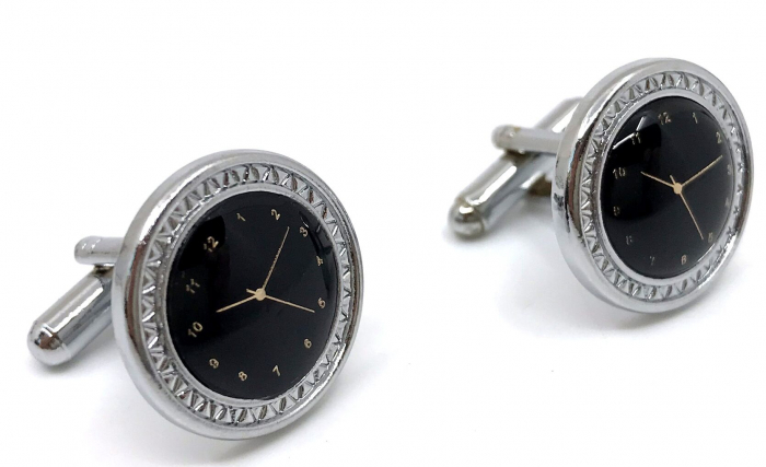 Butoni Noir Clock by Borealy [2]