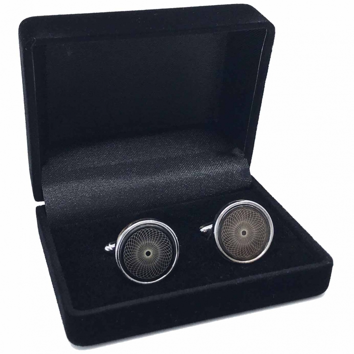 Butoni Spinning Around by Borealy [2]