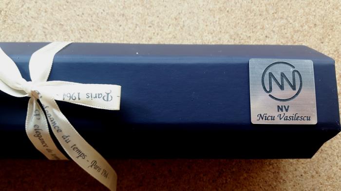 Cadou Business Blue Carbon Stilou, Pix si Butoni Desk [7]