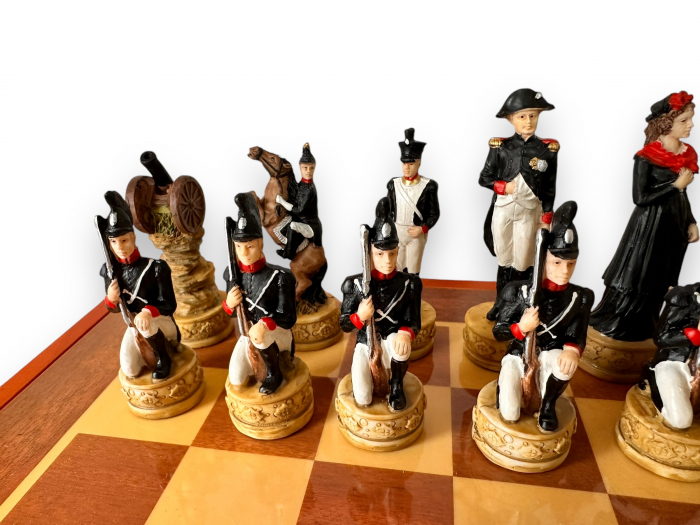 Luxury Chess Game, cu piese lucrate manual, in forma de soldati din armata lui Napoleon [3]