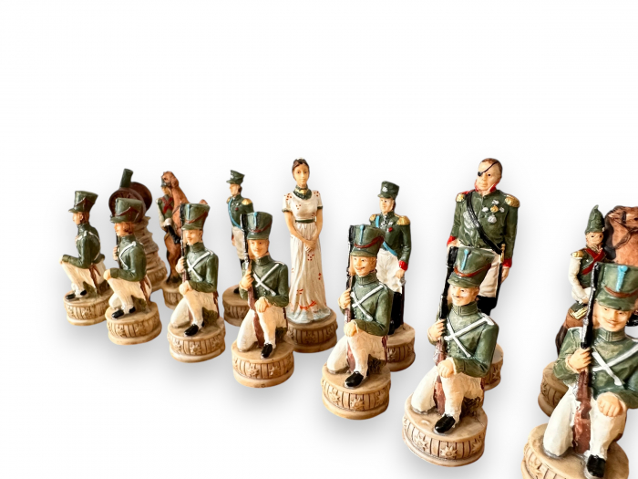 Luxury Chess Game, cu piese lucrate manual, in forma de soldati din armata lui Napoleon [5]