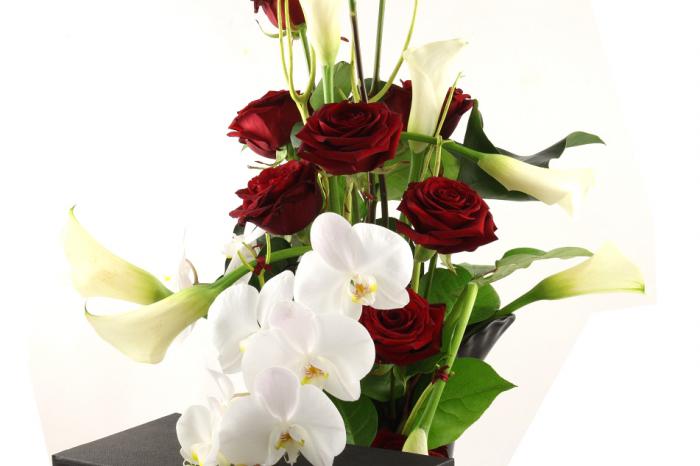 Aranjament floral Sophisticated Elegance [2]