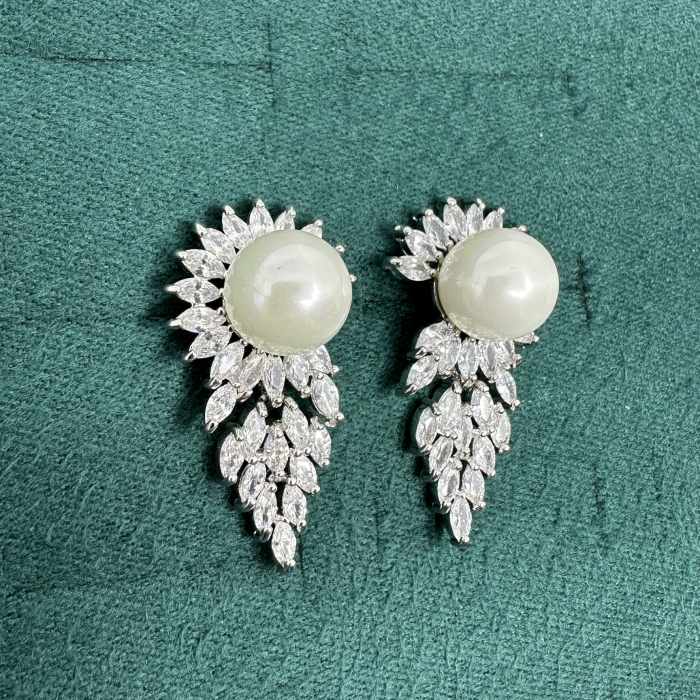 Cercei Pearl Borealy [3]