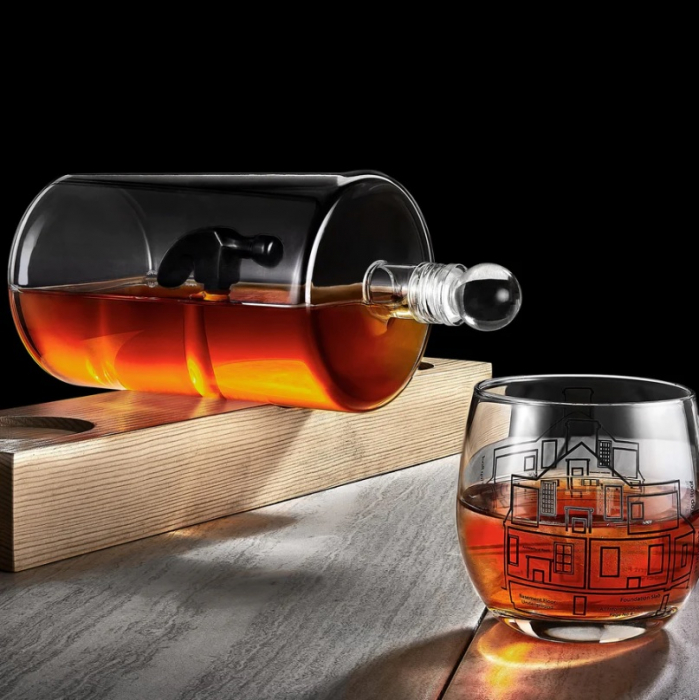 Decantor Sticla cu Ciocan in Interior + 2 Pahare & Suport Lemn Kitchen [4]