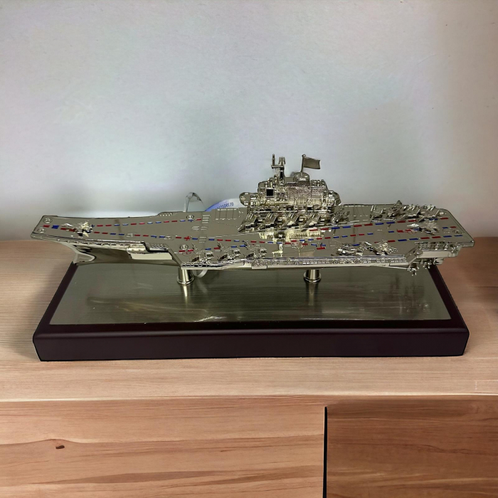 Decoraţiune Navă Portavion XXL - 30 CM Desk [5]