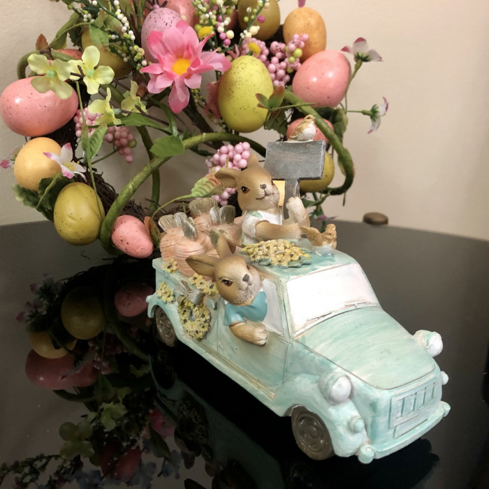 Decoratiune Masinuta Iepurasilor Cadou Paste 2023 [2]
