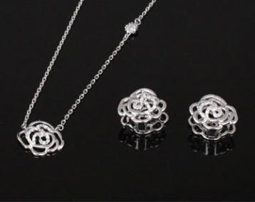 Double Roses White Set cercei si colier [2]