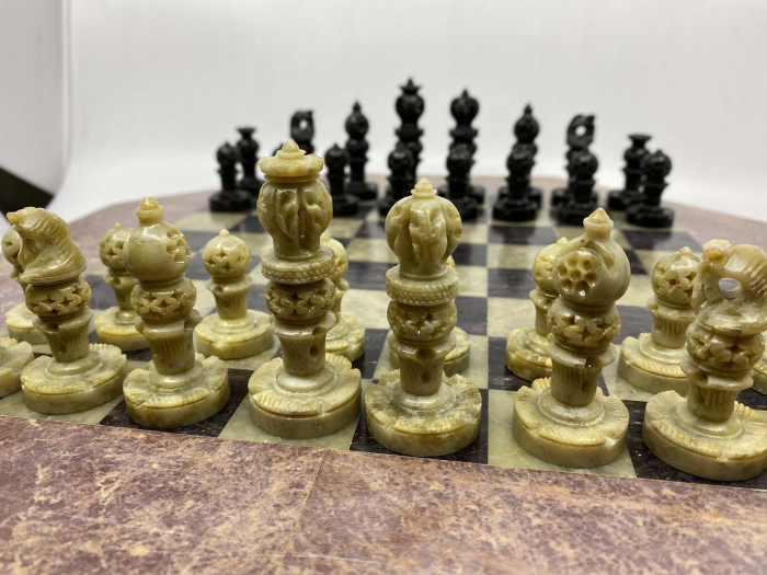 SAH din piatra naturala, sculptat manual [5]