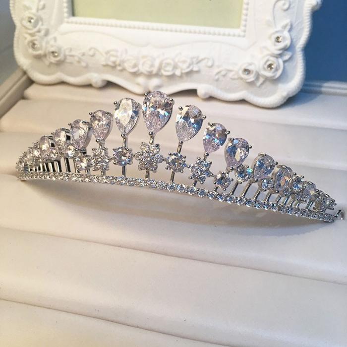 Lady Diamonds Tiara by Borealy [3]