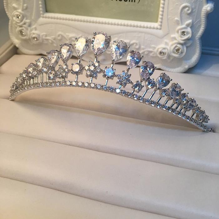 Lady Diamonds Tiara by Borealy [2]