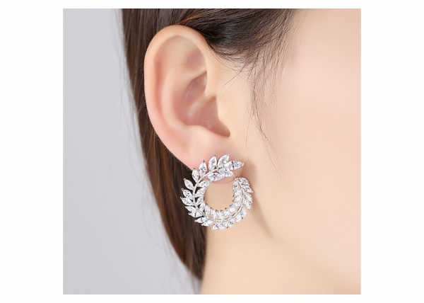 Olive Branch Leaf Marquise Cut Diamonds Gold Cercei by Borealy [3]