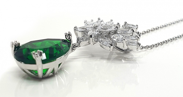 Set Cercei si Colier Borealy Glamorous Diva Smarald [3]