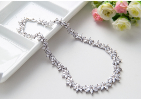 Set Cercei şi Colier Luxury Wedding Borealy [5]