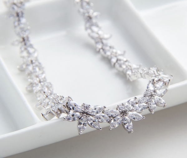 Set Cercei şi Colier Luxury Wedding Borealy [6]