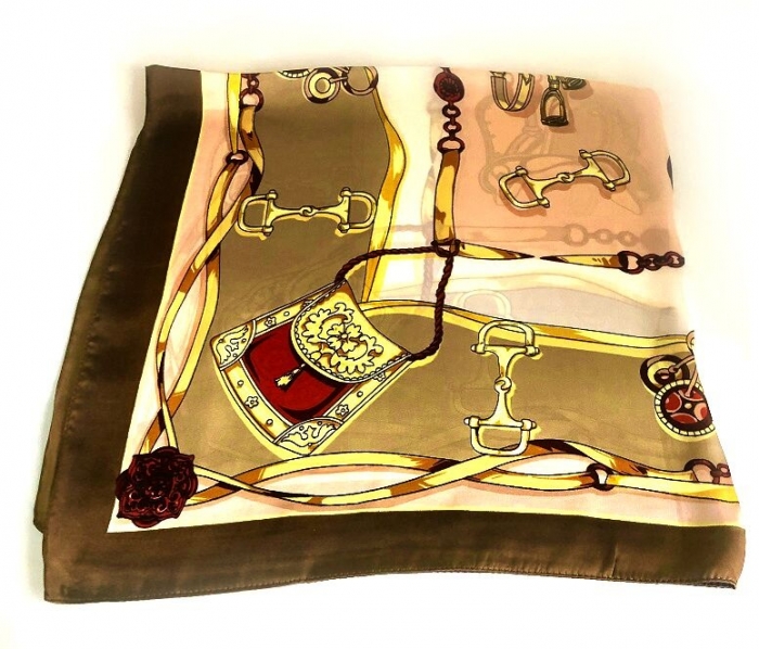 Cadou Pompadour Rose Portofel Cacharel, Cercei One Diamond Square Princess si Esarfa Borealy [6]