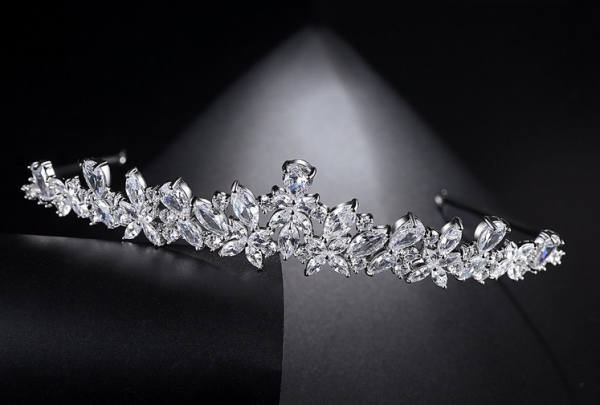 Tiara Borealy Mireasa Eden [3]