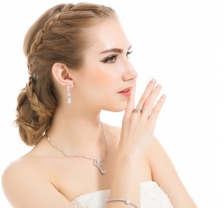 Set Mireasa Noble Cercei si Colier [0]