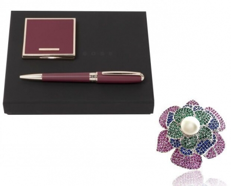Set Cadou Lady Burgundy, Oglinda si Pix Hugo Boss, si Brosa Blooming [0]