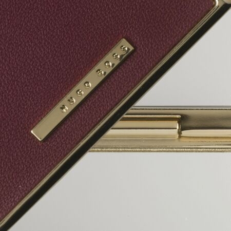 Set Cadou Lady Burgundy, Oglinda si Pix Hugo Boss, si Brosa Blooming [3]