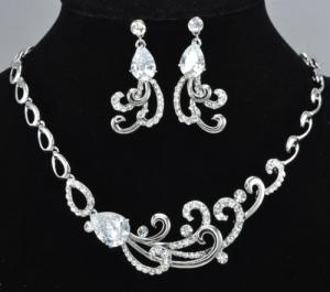 Set Borealy Cercei si Colier Bella [3]