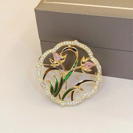 Broșă Flowers cu Cristale & Eșarfă din Mătase – Cadou Elegant de 8 Martie [1]