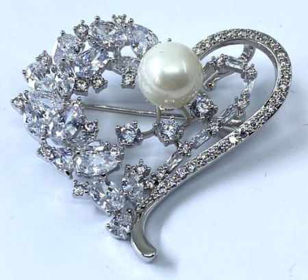 Brosa Divine Heart [1]