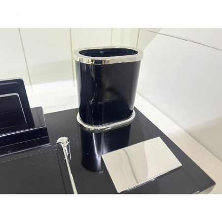 Business Desk Business Globe Trotter [3]